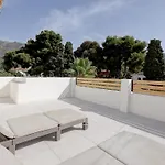 펜션 Exclusive Pool & Panoramic Views Pass The Keys *