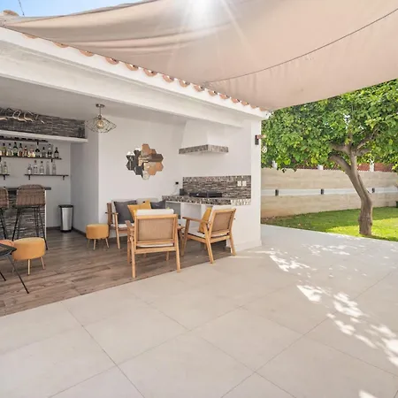 Exclusive Pool & Panoramic Views Pass The Keys Holiday home Marbella