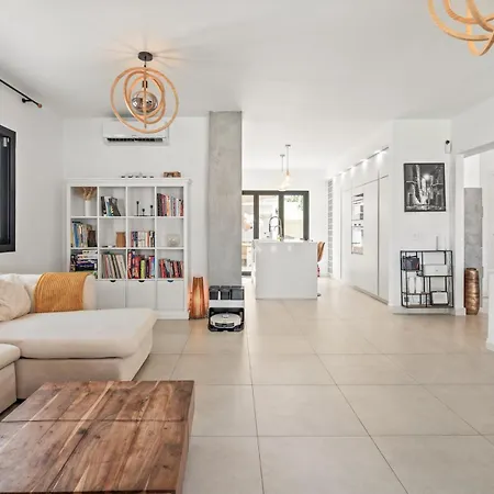Exclusive Pool & Panoramic Views Pass The Keys Holiday home Marbella