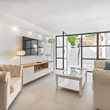 Exclusive Pool & Panoramic Views Pass The Keys * Marbella