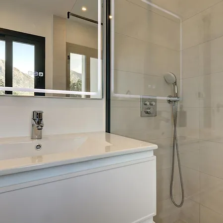 Exclusive Pool & Panoramic Views Pass The Keys Holiday home Marbella