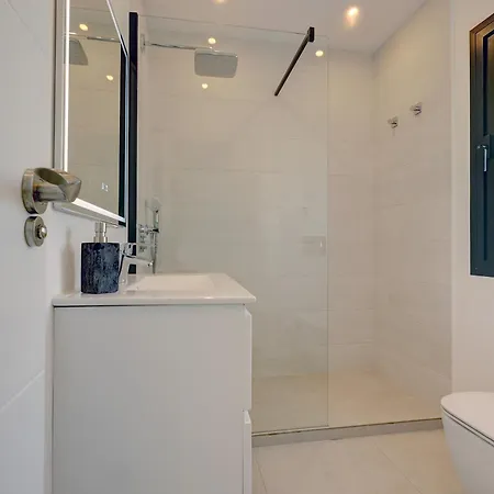 Exclusive Pool & Panoramic Views Pass The Keys Holiday home *