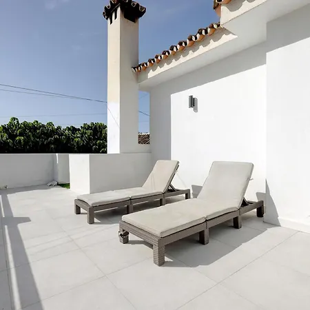Exclusive Pool & Panoramic Views Pass The Keys Holiday home *
