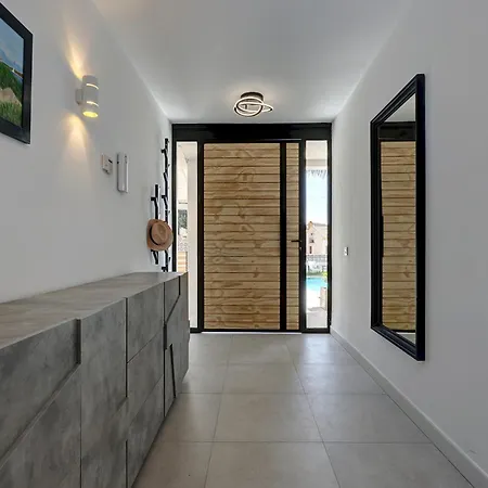 Semesterbostad Exclusive • Pool Panoramic Views Pass The Keys *